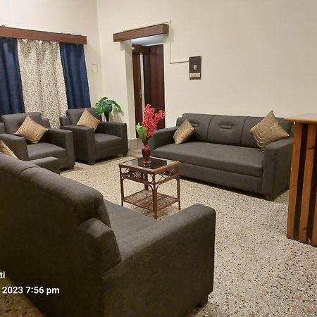 Riverview Guest House Guwahati Luaran gambar