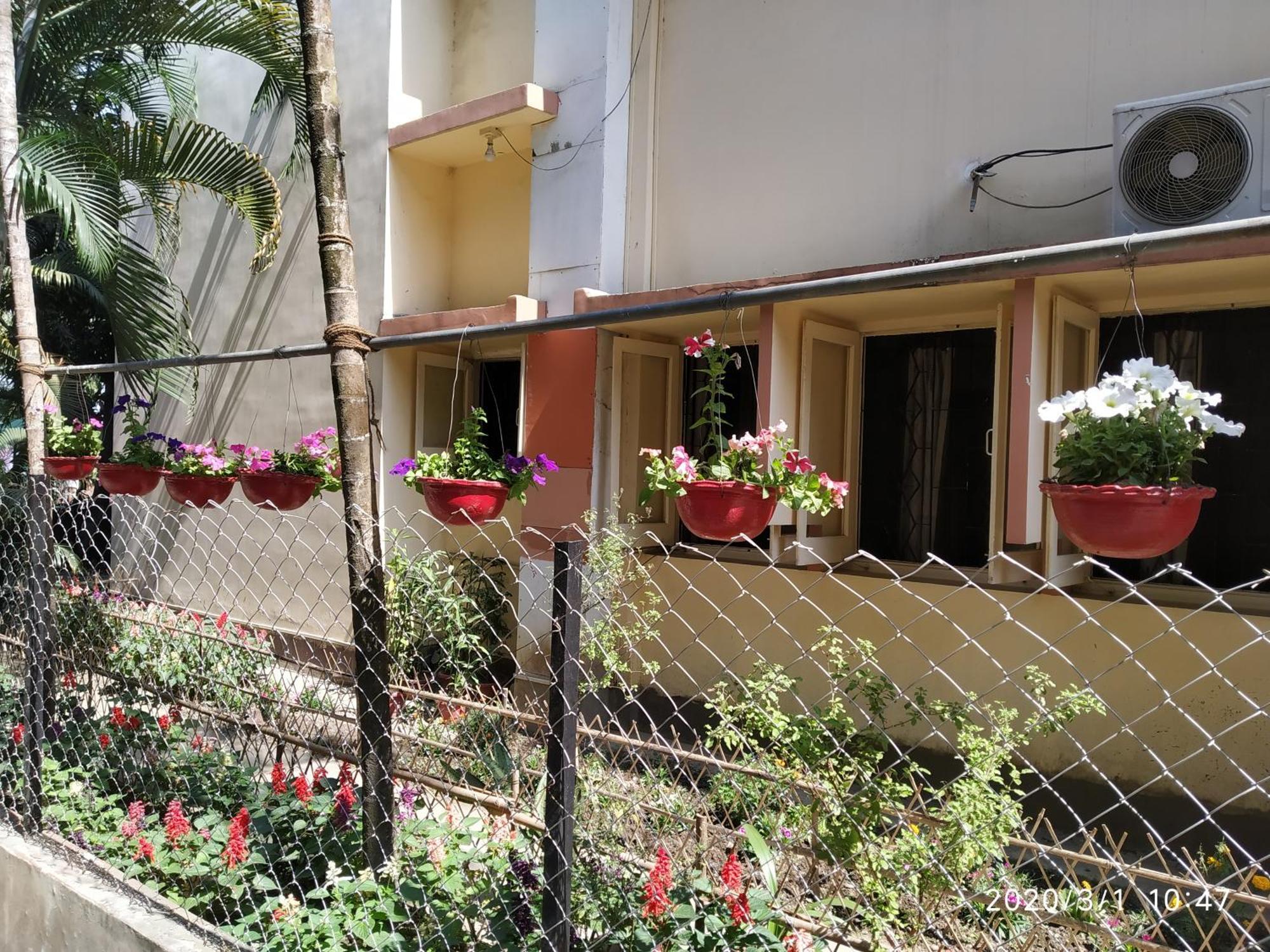 Riverview Guest House Guwahati Luaran gambar