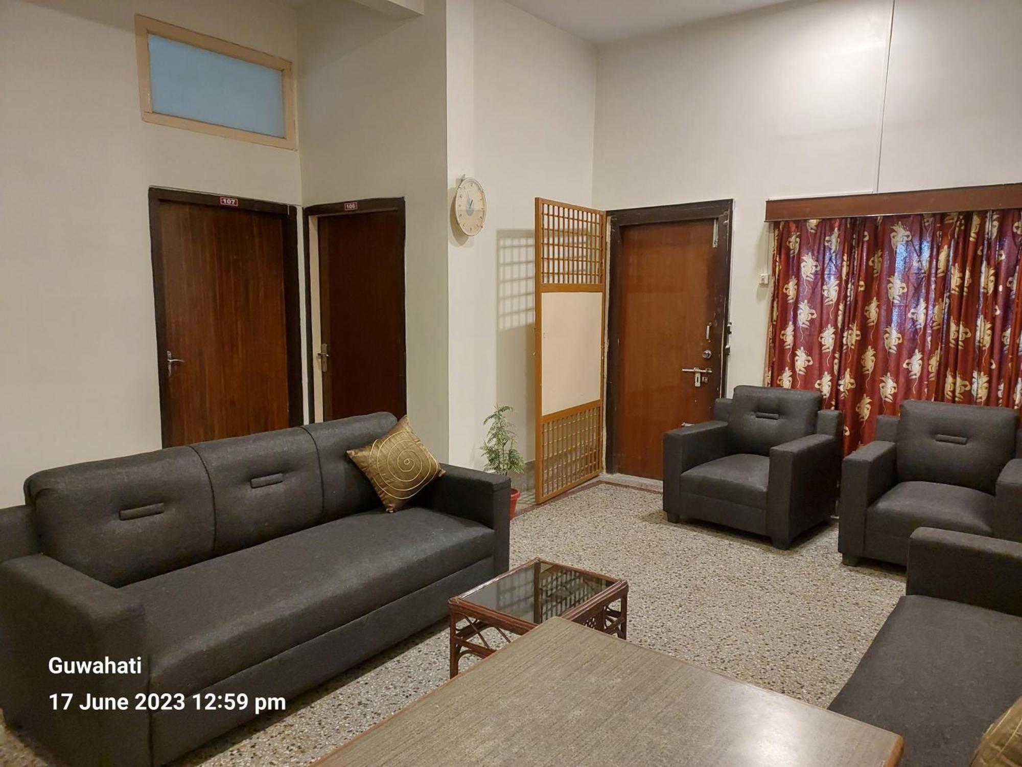 Riverview Guest House Guwahati Luaran gambar