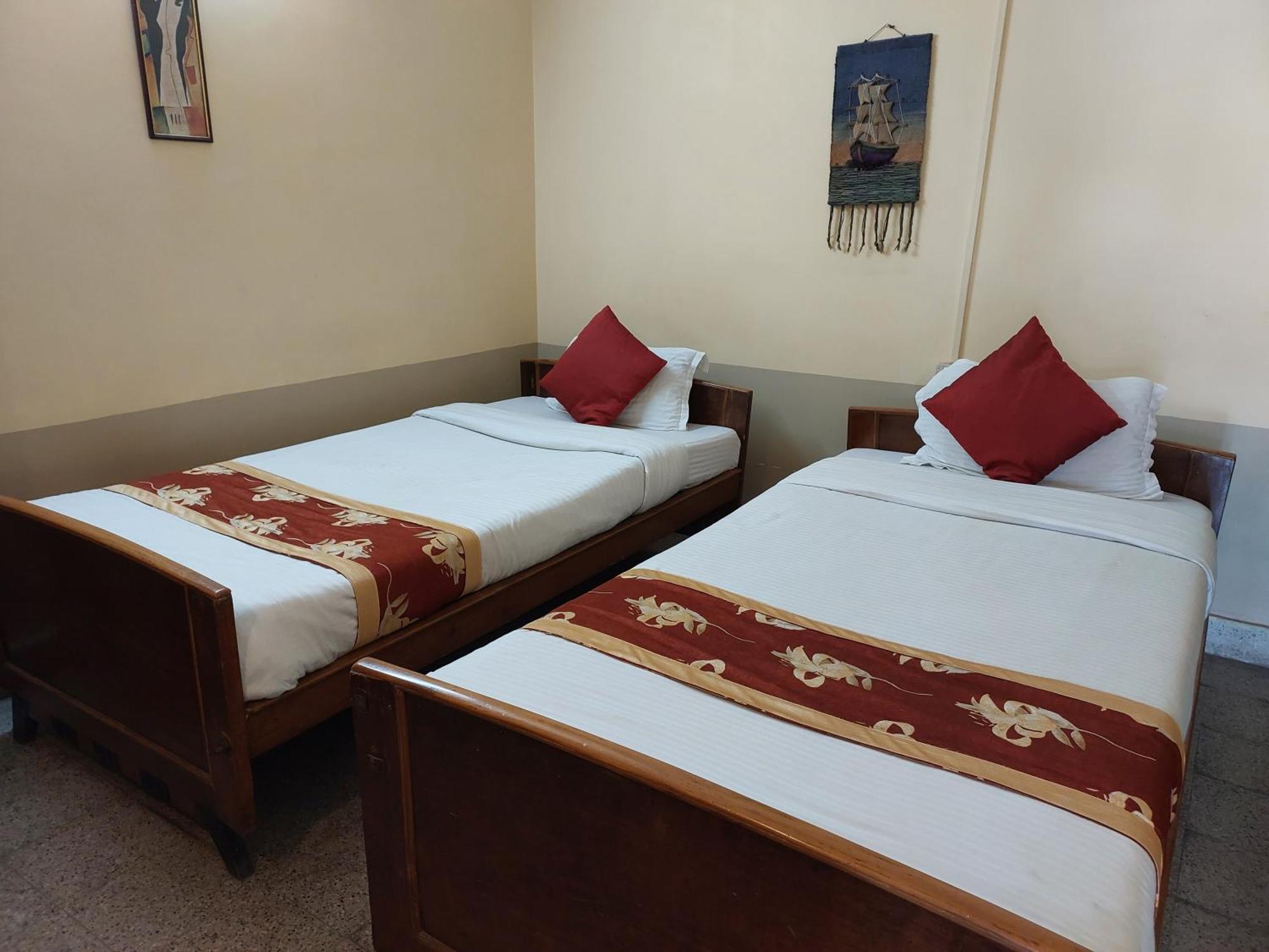 Riverview Guest House Guwahati Luaran gambar