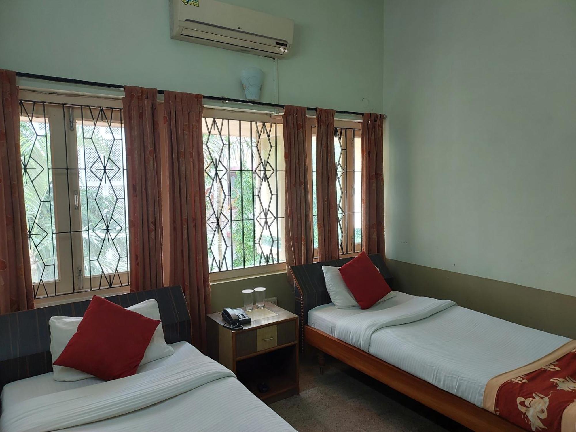 Riverview Guest House Guwahati Luaran gambar