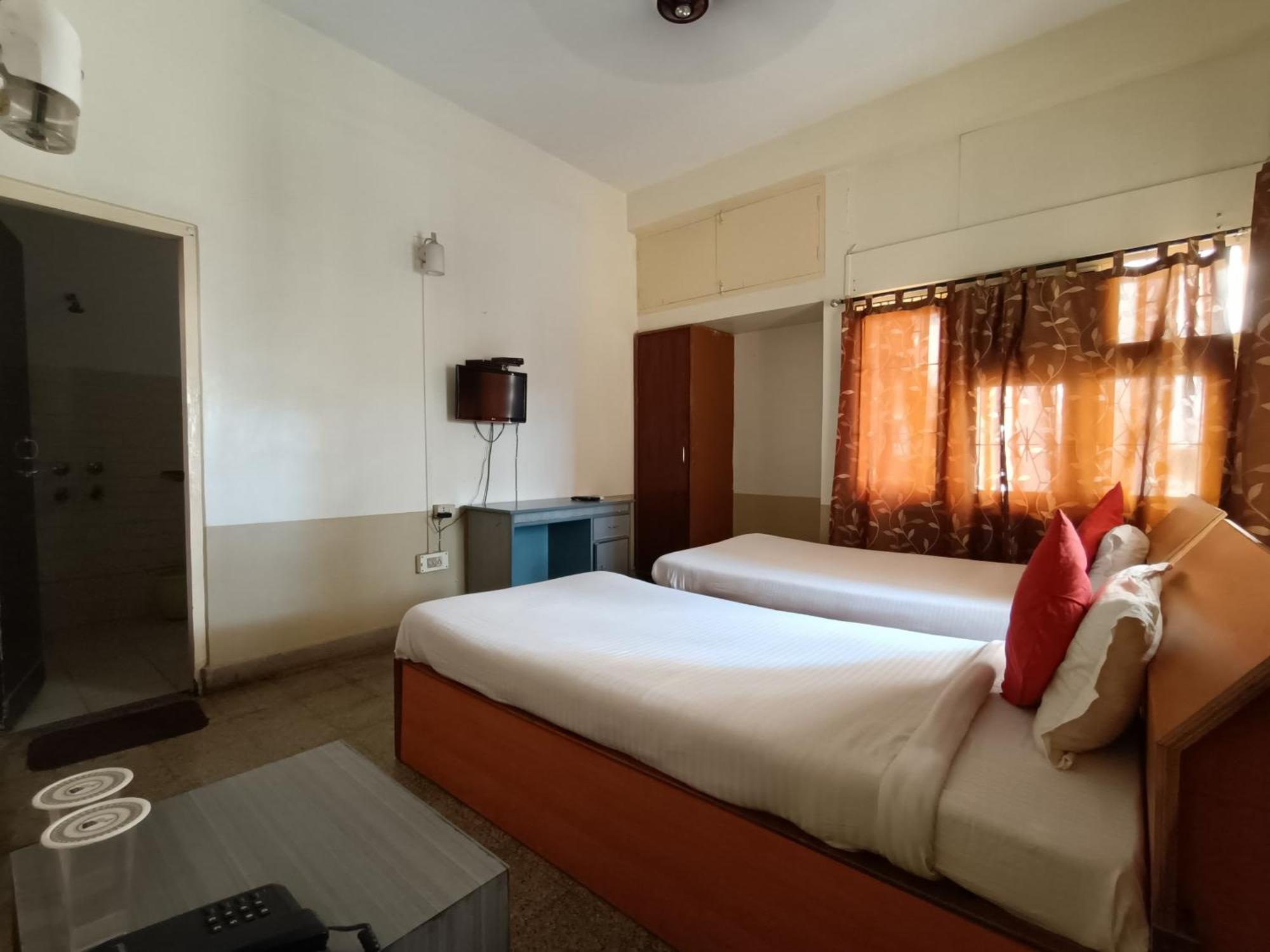 Riverview Guest House Guwahati Luaran gambar