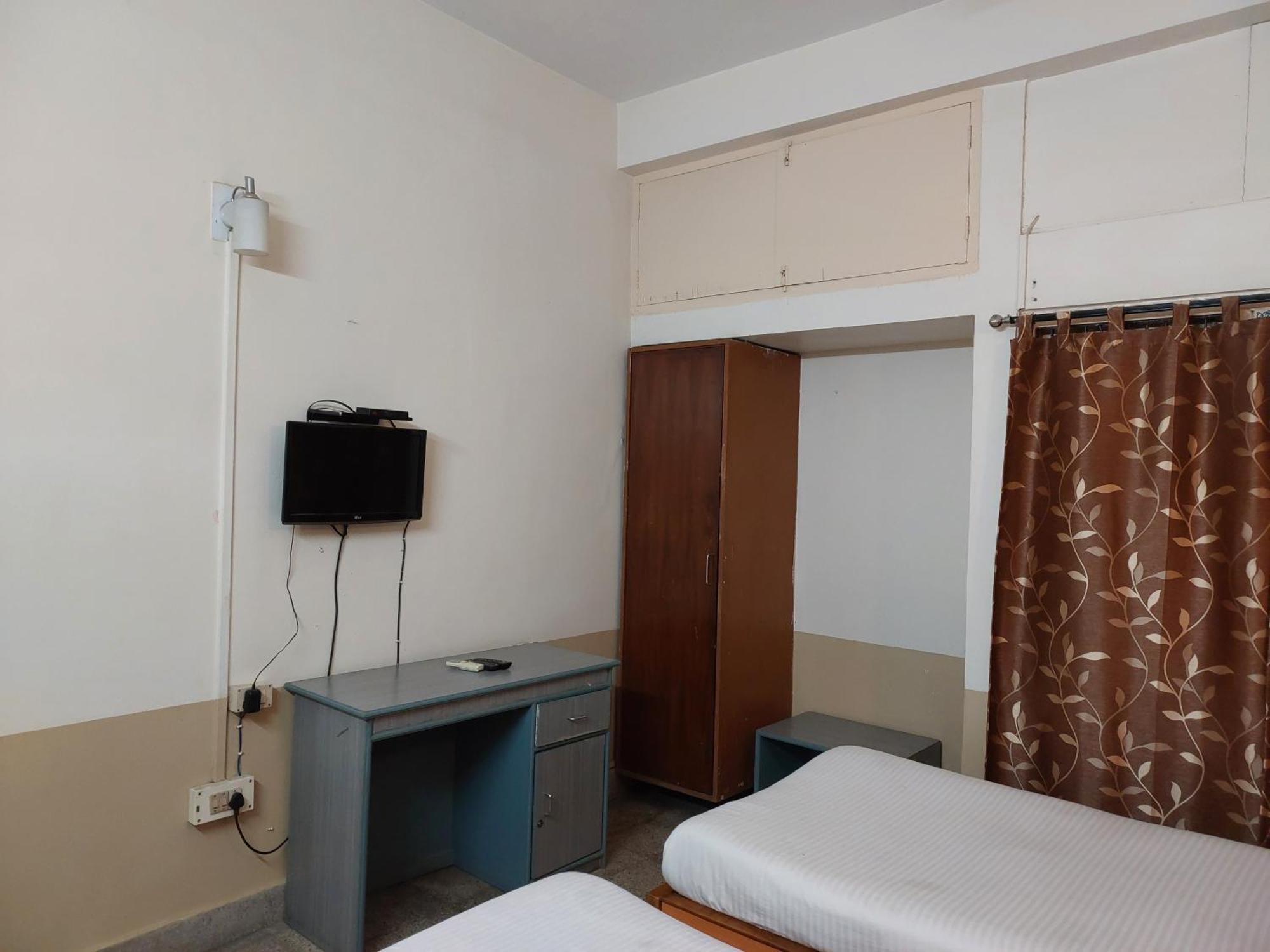 Riverview Guest House Guwahati Luaran gambar