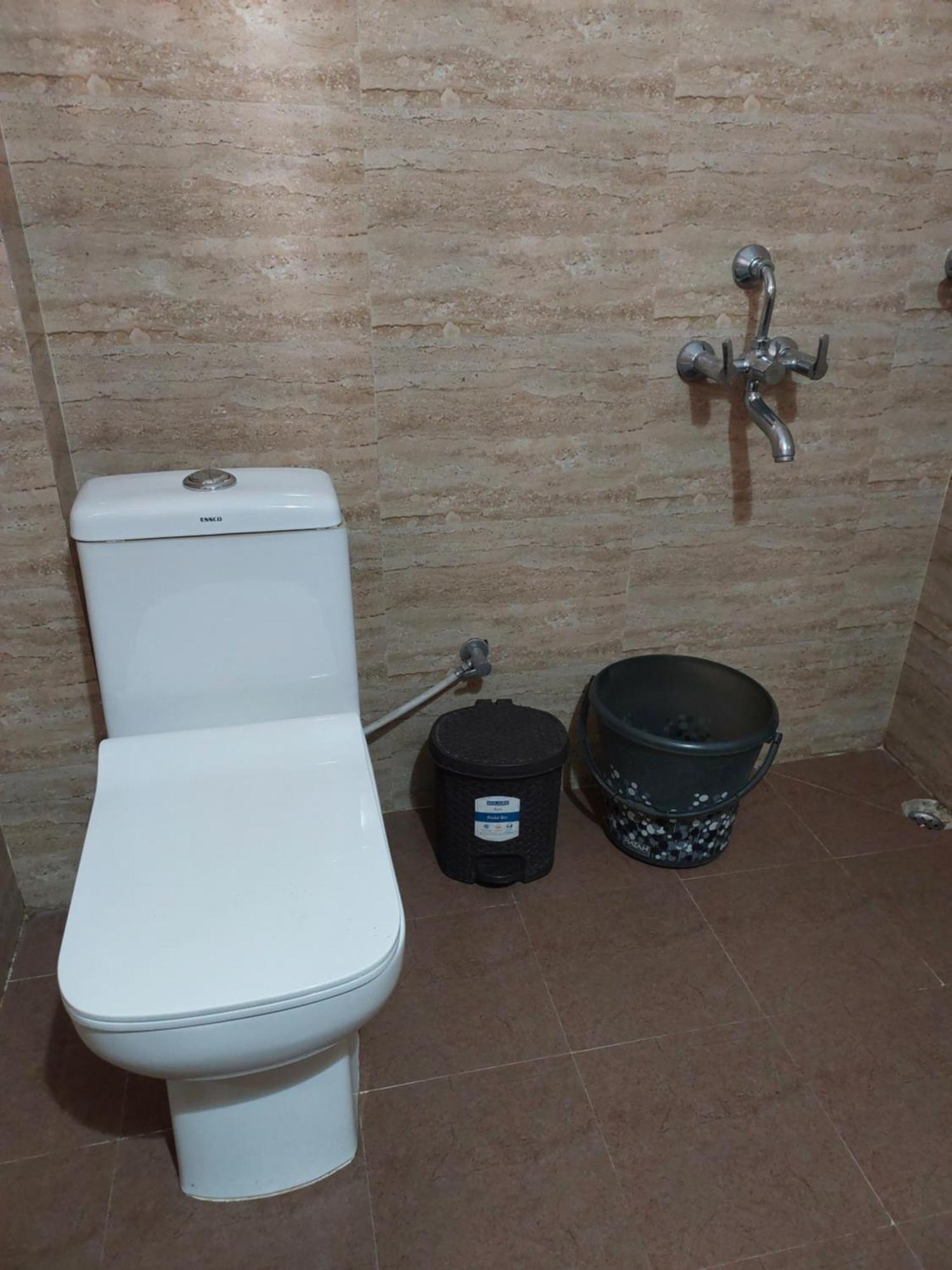 Riverview Guest House Guwahati Luaran gambar